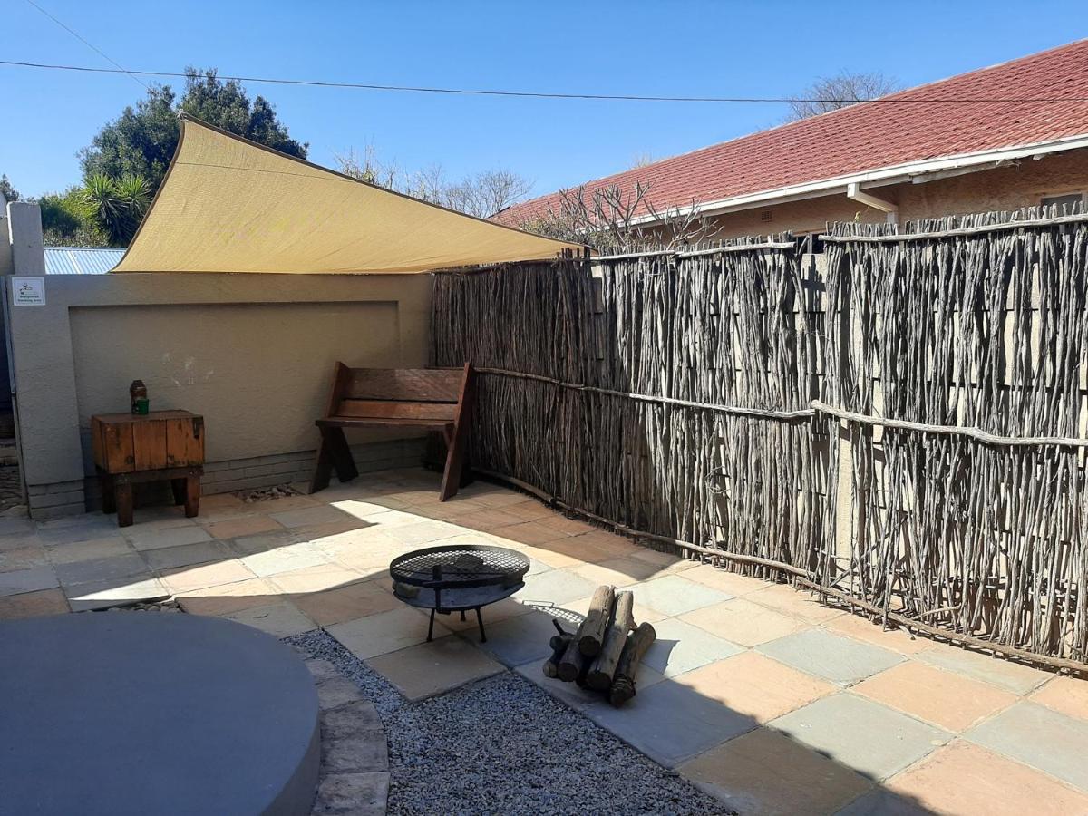 Mykhaya-Your Home Away From Home Kempton Park Buitenkant foto