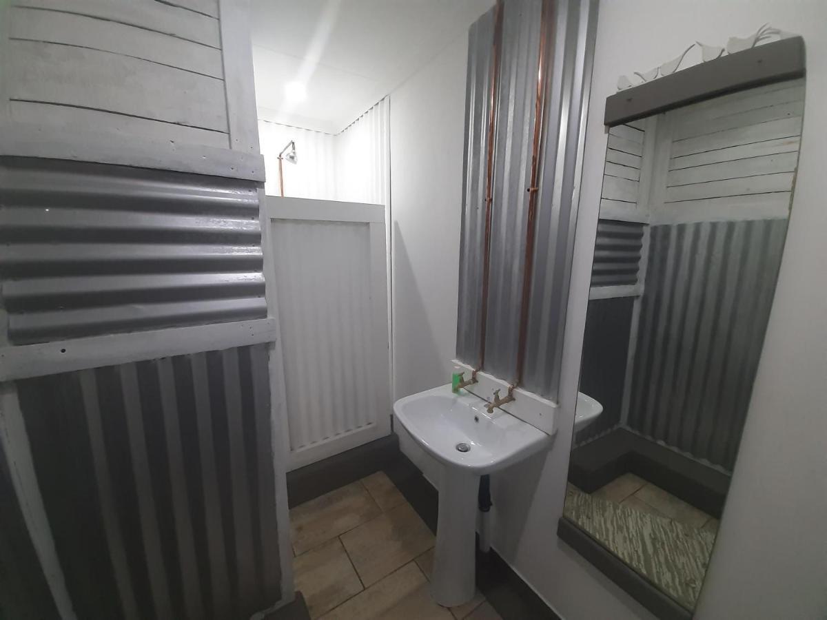 Mykhaya-Your Home Away From Home Kempton Park Buitenkant foto